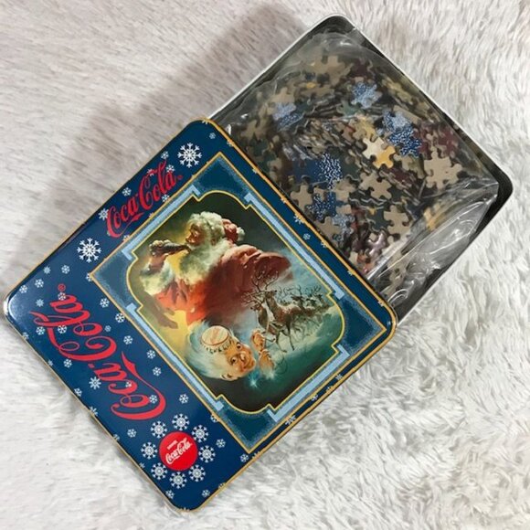 NWOT Coca Cola 'Santa Reindeer Elf' 1000pc Puzzle in Collectible Tin - Picture 5 of 10